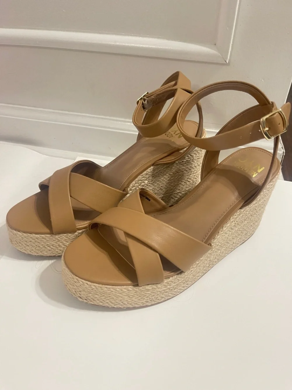 Madden NYC Women’s Strappy Wedge Sandals, Size 9.5 Medium Width - Picture 2 of 6